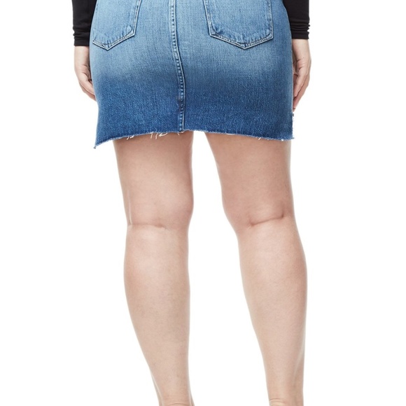 Good American Raw Stagger Mini Shirt Size … - Picture 12 of 12